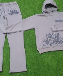 Tracksuit with puff printing